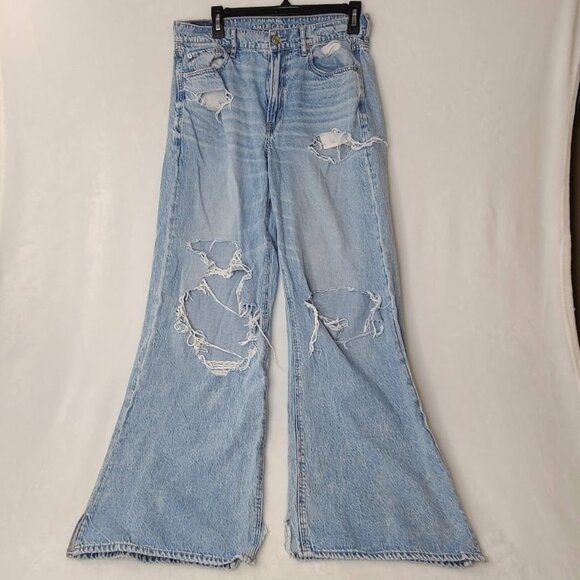 American Eagle Jeans Women's Light Wash Size 6 Distressed Baggy Wide Leg - Picture 16 of 16